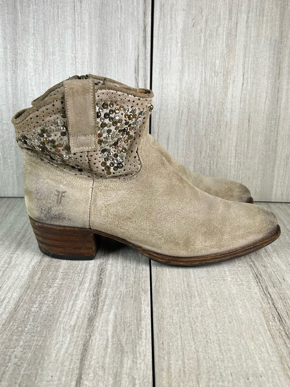 Frye Deborah Studded Distressed Stone Suede Western Bootie SideZip Women Size 10